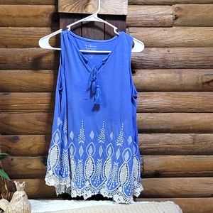 XL by Chico's Top off shoulder